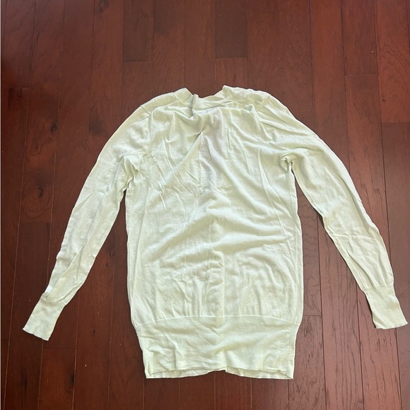 J. Crew women’s small 100% cotton long sleeve button down cardigan pale green - Picture 6 of 7